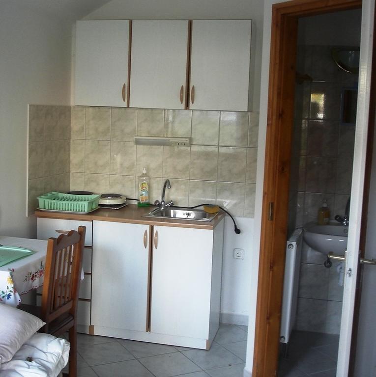 Petra Apartmanok Velem Luaran gambar